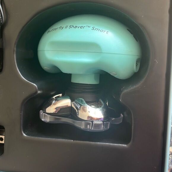 Preowned blue Butterfly II shaver smart by skull shaver works both wet & dry - Picture 9 of 14